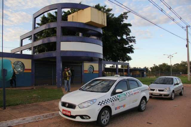 &Ocirc;nibus parados, terminais fechados e trabalhadores sem transporte hoje