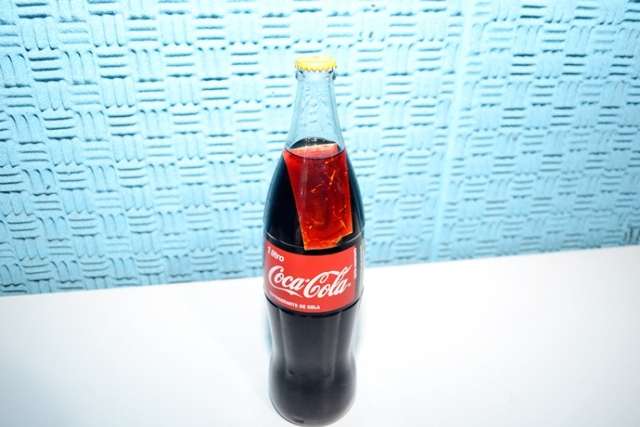 Radialista diz que comprou Coca-Cola com catchup dentro da garrafa em Coxim