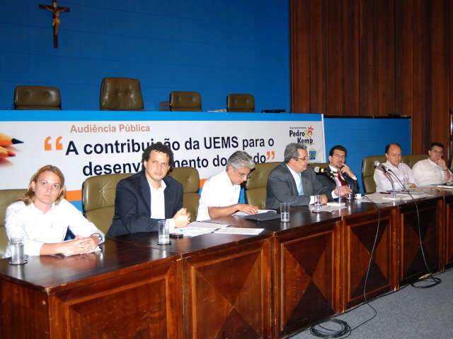  Puccinelli discute na Sefaz aumento de repasse para UEMS