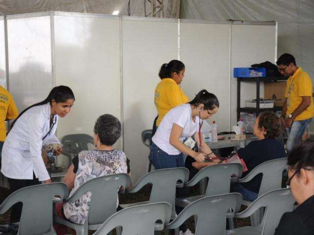 No primeiro fim de semana, Caravana da Sa&uacute;de realiza mais de 5 mil procedimentos