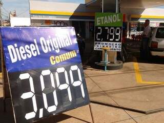 Queda nos preços dos combustíveis ajudou a reter inflação (Foto: Renata Volpe Hadad)