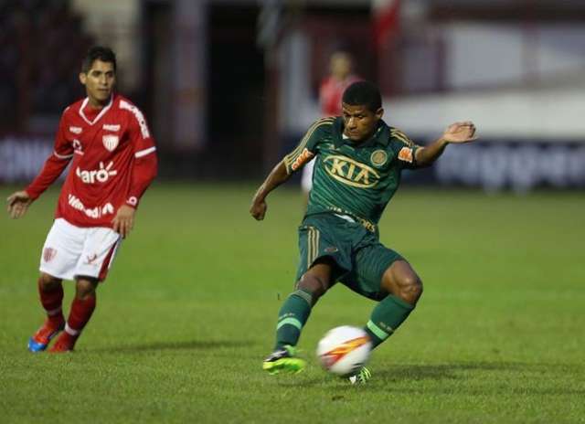 Sem Barcos e com erros individuais, Palmeiras fica no 2 a 2 com o Mogi