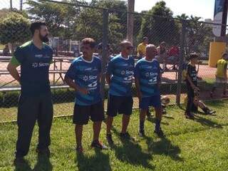 Da esquerda para direita, coordenador e os três treinadores (Foto: Taynara Menezes)