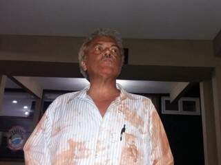 Cido Medeiros disse que foi espancado por quatro homens ontem à noite em Dourados (Foto: Osvaldinho Duarte)