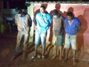Justi&ccedil;a mant&ecirc;m pris&atilde;o de trio preso no &quot;tribunal do crime&quot; 
