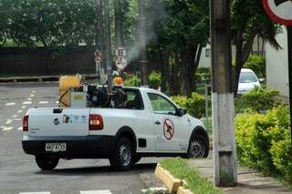 Borrifação em bairros foi intensificada para combater mosquito. (Foto:Divulgação)