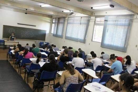 UFGD realiza nesta tarde as provas do vestibular de educa&ccedil;&atilde;o &agrave; dist&acirc;ncia