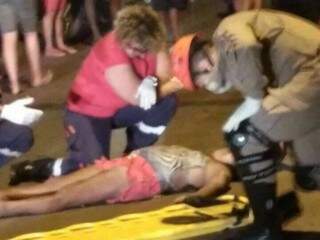 Motociclista bate em carreta e mulher na &quot;garupa&quot; morre na hora 