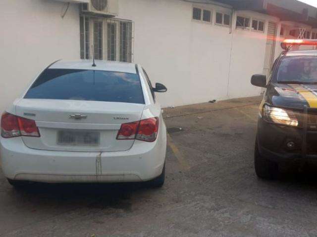 Carro roubado em sequestro na Capital &eacute; recuperado pela PRF na BR-262
