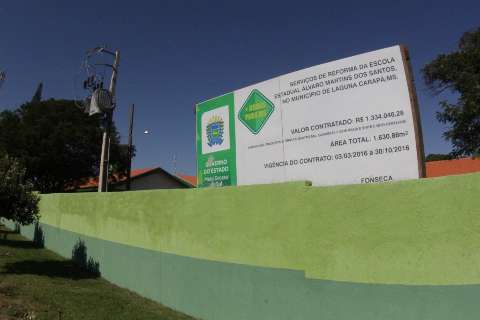 Em Laguna Carapã, governo faz primeira reforma de escola em 30 anos