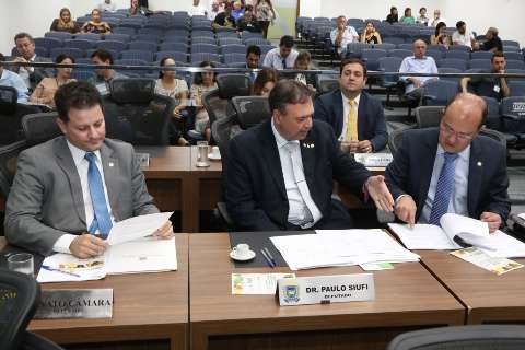 Deputados divergem sobre retirar crimes de corrup&ccedil;&atilde;o do indulto natalino