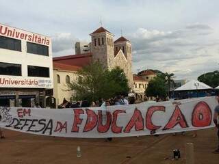 Servidores da UFGD vão participar do protesto na sexta (Foto: Divulgação)