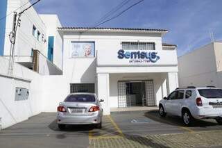 A clínica está localizada na Avenida Afonso Pena, 2.514, Centro(Foto: Kisie Ainoã)