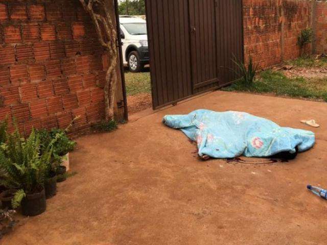 Morto com 16 tiros, homem teve documentos roubados por pistoleiros