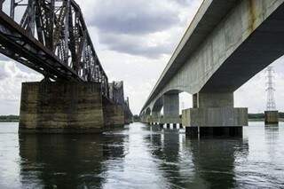 Obra da ponte teve início em 2012 (Foto: Reprodução)