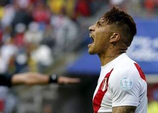 Paolo Guerrero, de 34 anos, esta liberado para defender a seleção do Peru na Copa do Mundo da Rússia (Foto: Divulgação)