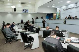 Vereadores durante sessão na Câmara Municipal (Foto: Isaías Medeiros/CMCG)