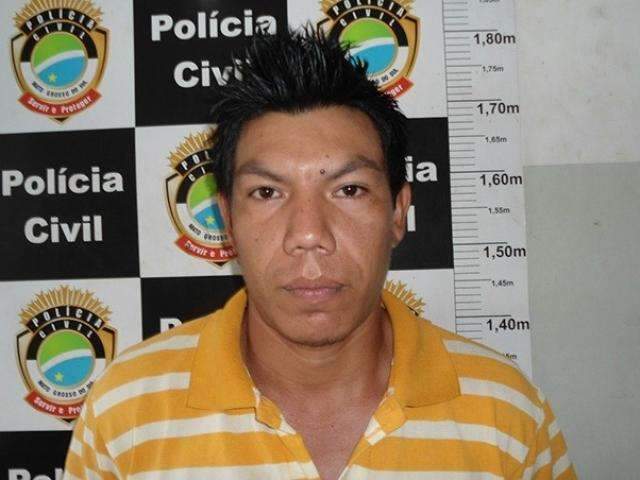 Pol&iacute;cia prende suspeito de tentar matar mulher com mais de 40 facadas