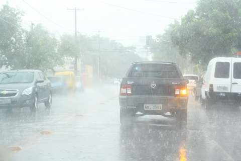 Campo Grande registra 40,6 mm de chuva e sol volta no fim de semana 