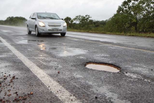 Da Capital a Corumb&aacute;, rodovia exige aten&ccedil;&atilde;o e fiscaliza&ccedil;&atilde;o &eacute; falha