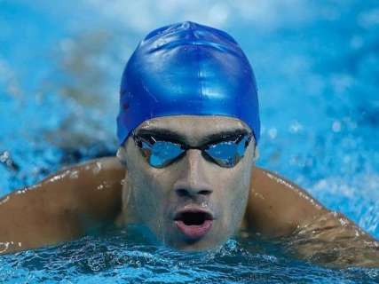 Atleta de MS conquista o ouro e recorde mundial de natação na China