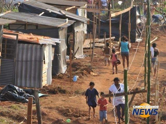 Dinamite &eacute; encontrada por moradores no Morro do Mandela