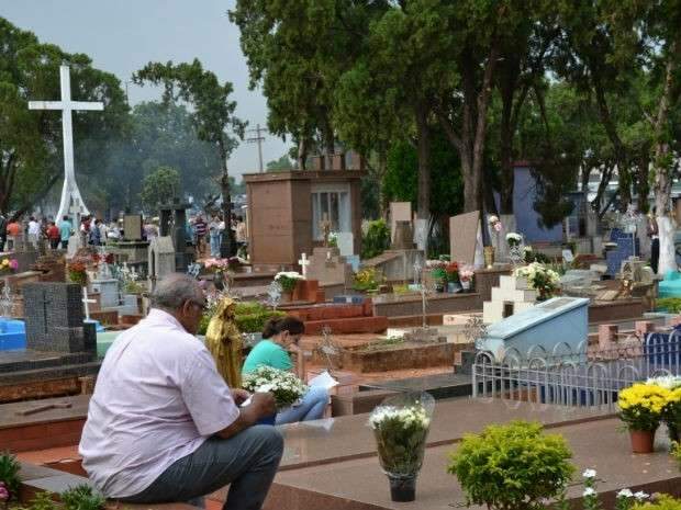 Prefeitura anula licita&ccedil;&atilde;o das funer&aacute;ria e faz contrata&ccedil;&atilde;o emergencial 