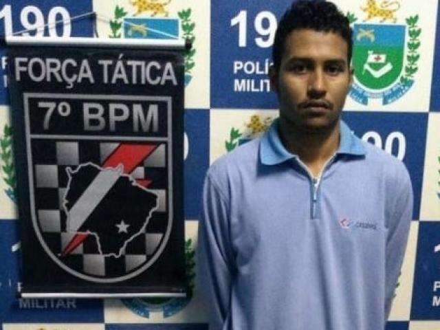 Pol&iacute;cia captura mais um dos 10 presos que fugiram por t&uacute;nel de delegacia 