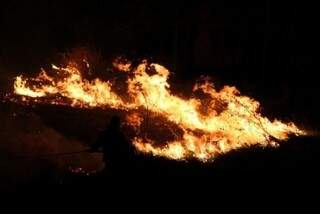 Incêndio atinge cerca de 500 m² de área de Nova Andradina
