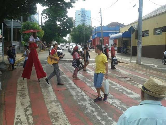 Agetran orienta popula&ccedil;&atilde;o sobre sinaliza&ccedil;&atilde;o no centro