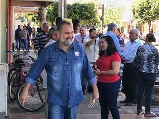 Candidato Humberto Amaducci (PT) durante caminhada na Capital (Foto: Reprodução/Facebook)