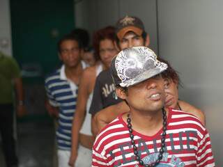 Zóinho com outros membros de quadrilha que praticava furtos (Foto: Marlon Ganassin)