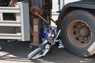 Acidente envolvendo moto matou no ano passado 62 motociclistas. (Foto: Fernando Antunes) 