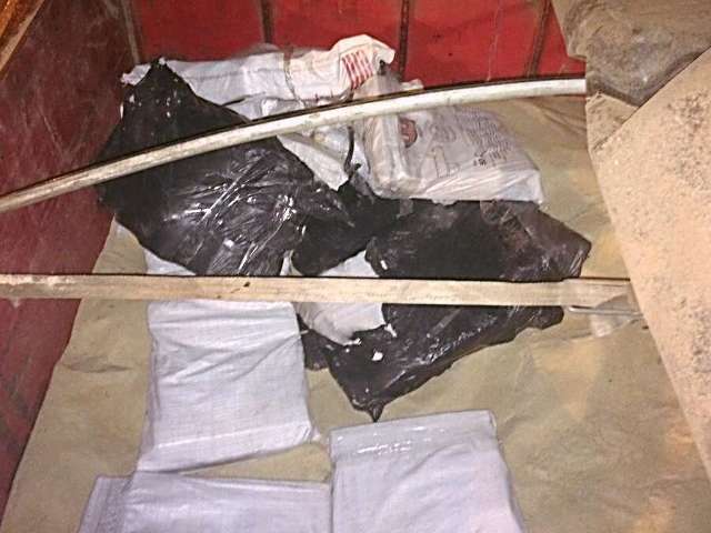 Pol&iacute;cia Federal apreende 288 quilos de maconha camuflada em carga de a&ccedil;&uacute;car