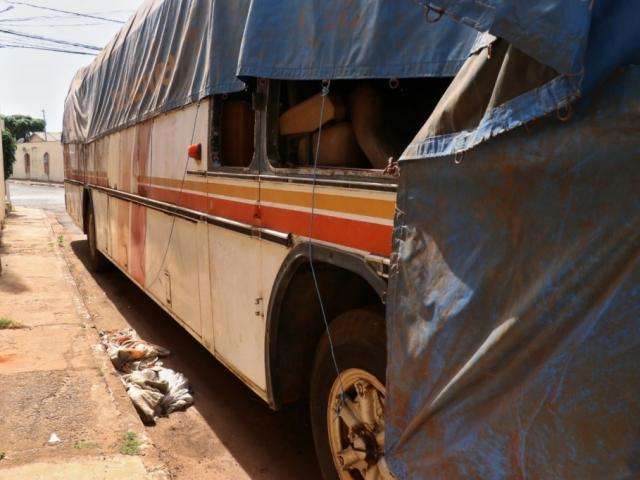  Ap&oacute;s perder 7 notebooks para ladr&otilde;es, empres&aacute;rio reclama de &ocirc;nibus abandonado