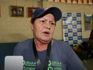 Maria Aparecida Barbosa Pesca, de 63 anos, corre há 30 anos, tem título de campeã estadual, além de diversas maratonas. (Foto: Fernando Antunes)