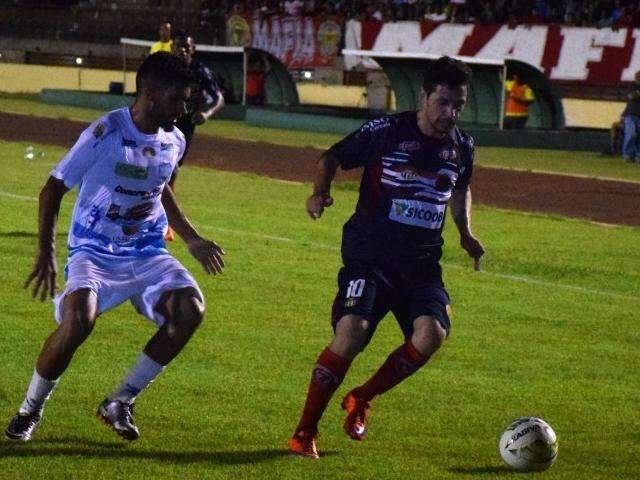 Desfalcado, Sete chega em Corumb&aacute; e se prepara para jogo na quarta
