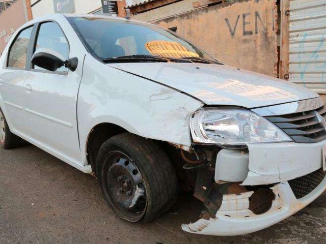 Mulher atropelada por ex com carro do Detran j&aacute; apanhou at&eacute; desmaiar