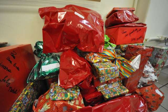 Padrinhos do &#039;Papai Noel dos Correios&#039; t&ecirc;m at&eacute; hoje para entregar presentes