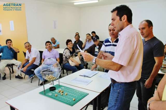 Definidos os nomes dos taxistas que ir&atilde;o ocupar novo ponto na Mato Grosso