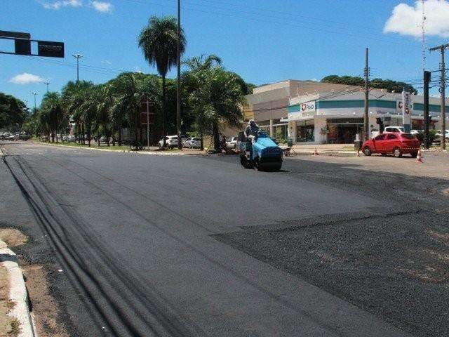 Prefeitura garante R$ 204 milh&otilde;es em investimentos para recapeamento