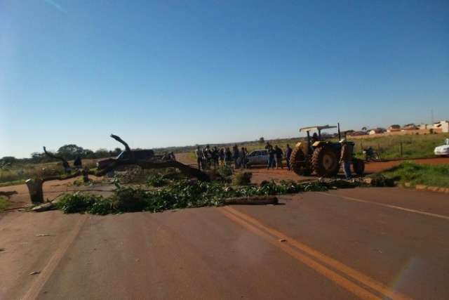 Ind&iacute;gena atropelada morre em hospital e manifestantes mant&ecirc;m rodovia interditada