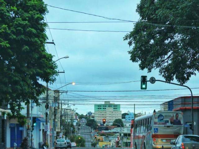 Primeiro dia &uacute;til do ano ser&aacute; de temperaturas amenas e chuva em MS