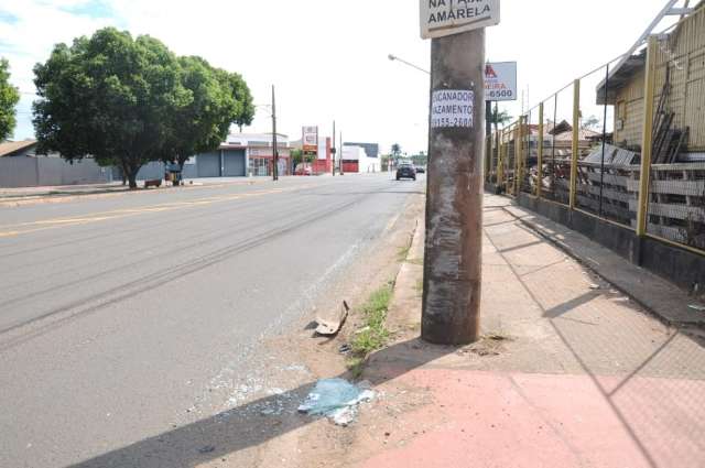 B&ecirc;bado, jovem de 22 anos &eacute; preso depois de bater em poste na Cear&aacute;