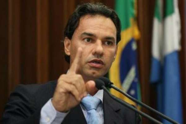 Deputado questiona legalidade de projeto que cria novos cargos no TCE