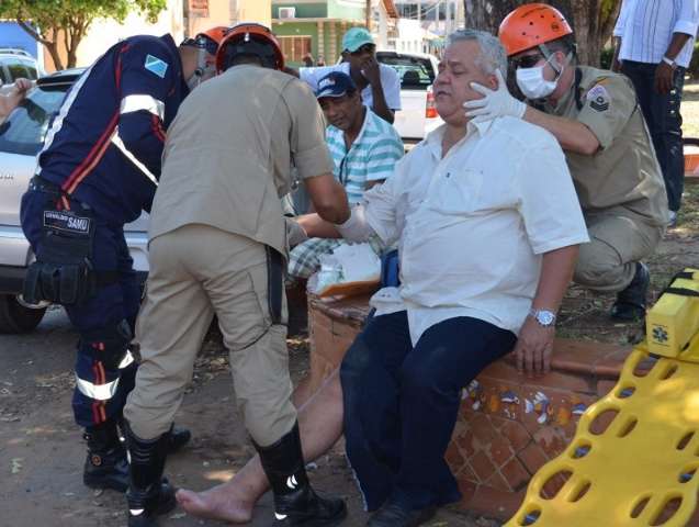 Pai de cantor sertanejo fica ferido durante acidente de tr&acirc;nsito