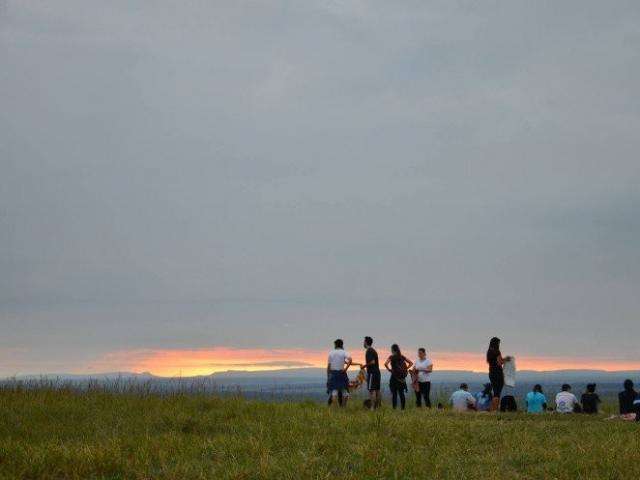 Dobra preço para ver pôr do sol mais famoso da Capital