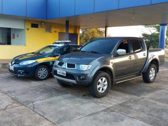 PRF prende paulista que transporta caminhonete furtada para o Paraguai