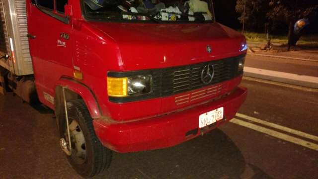 Pol&iacute;cia resgata 6 trabalhadores que viajavam trancados em caminh&atilde;o ba&uacute;