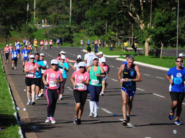  Atleta que corria de botina fatura Circuito Caixa em Campo Grande